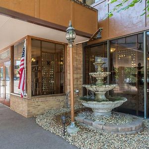 Rodeway Inn And Suites Boulder Broker